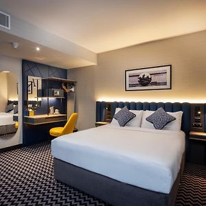 Kamer met een Queen Size Bed